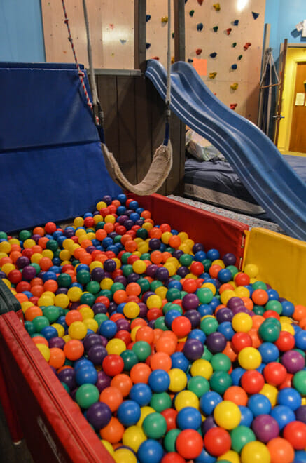 Photo Tour: Exploration Room Ball Pit | Kids Creek Therapy